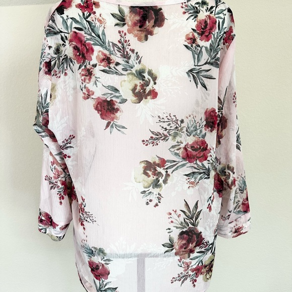 Kut From The Kloth Pink sheer floral blouse Size Large - Picture 7 of 7